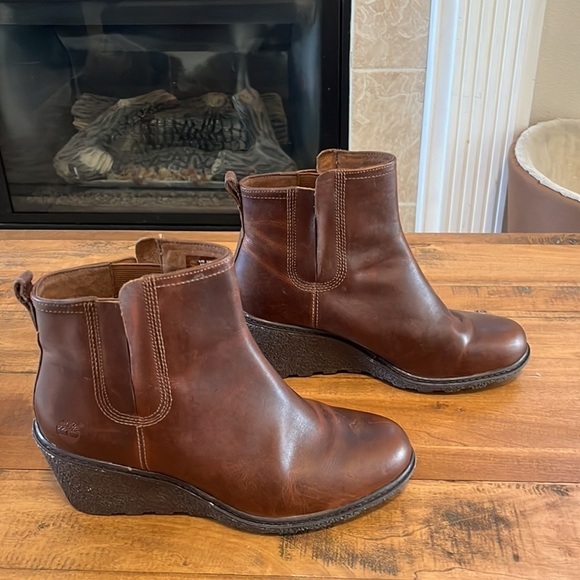 𝅺timberland brown leather booties, size 8.5 - Picture 3 of 14